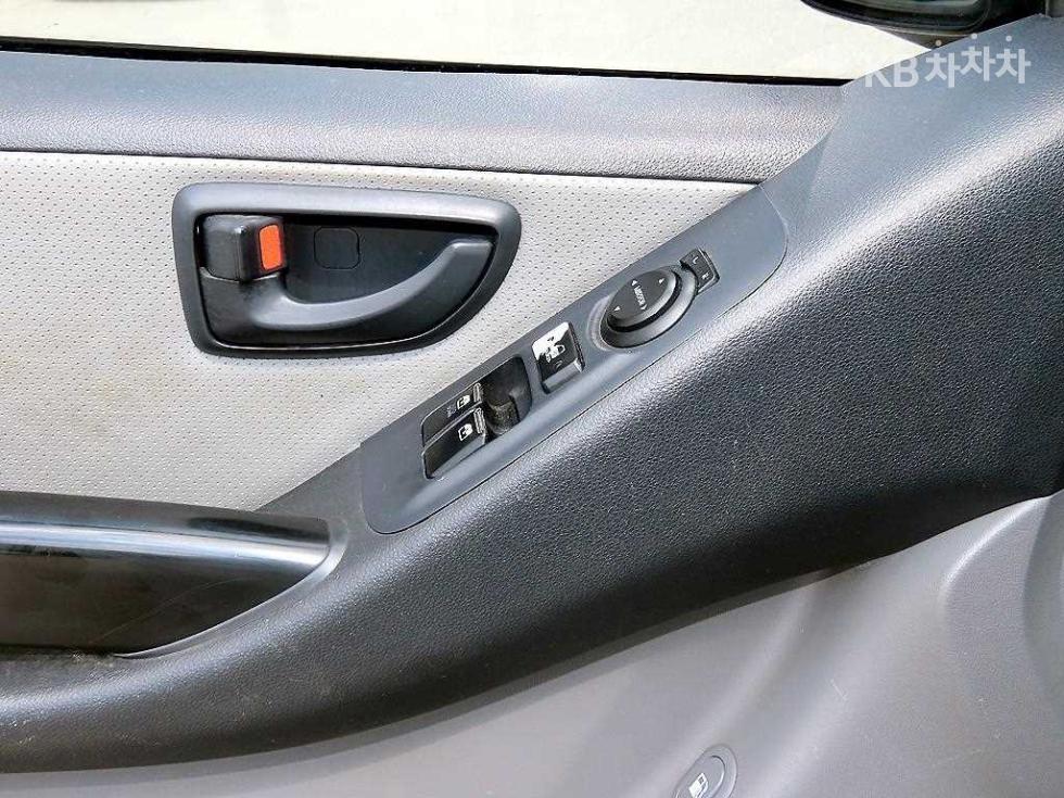 Hyundai Starex — miniaturë 12
