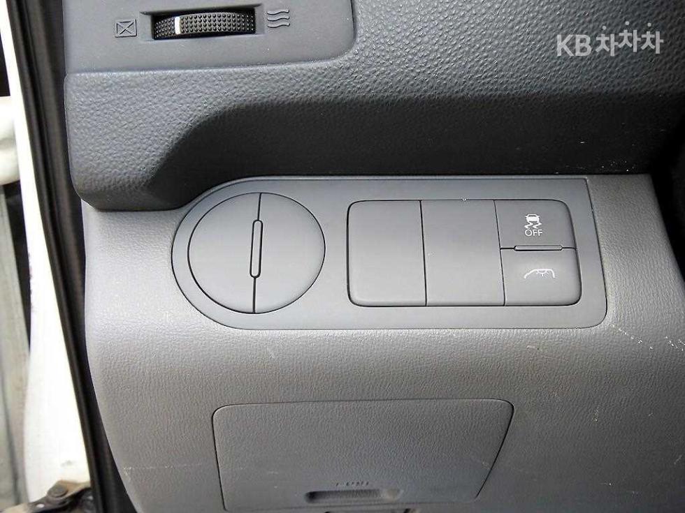 Hyundai Starex — miniaturë 13