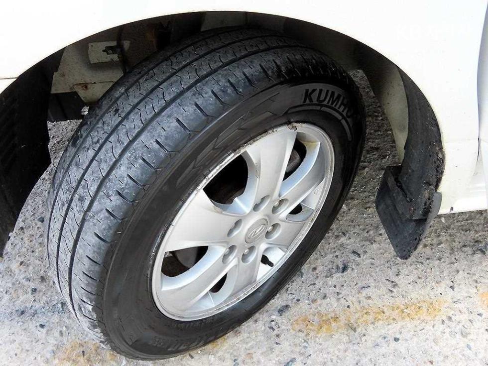 Hyundai Starex — miniaturë 18