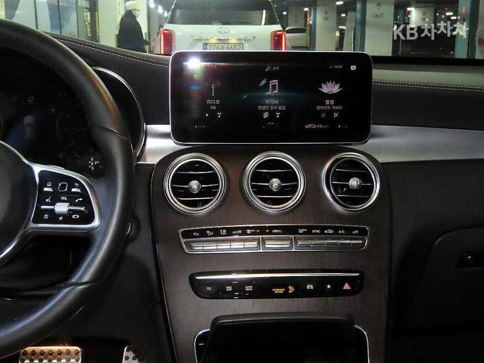 Mercedes-Benz GLC, 2022, фотография 11