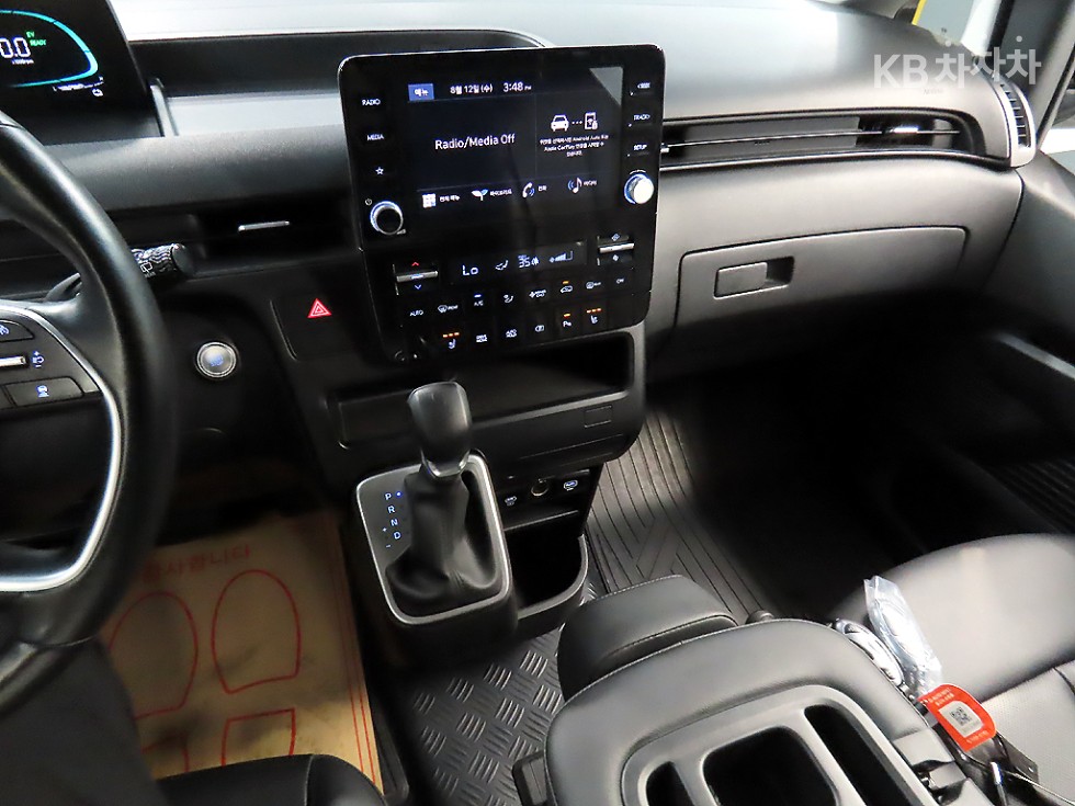 Hyundai Staria — miniaturë 11