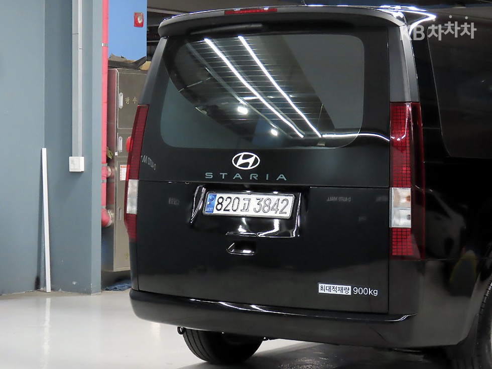 Hyundai Staria — miniaturë 17