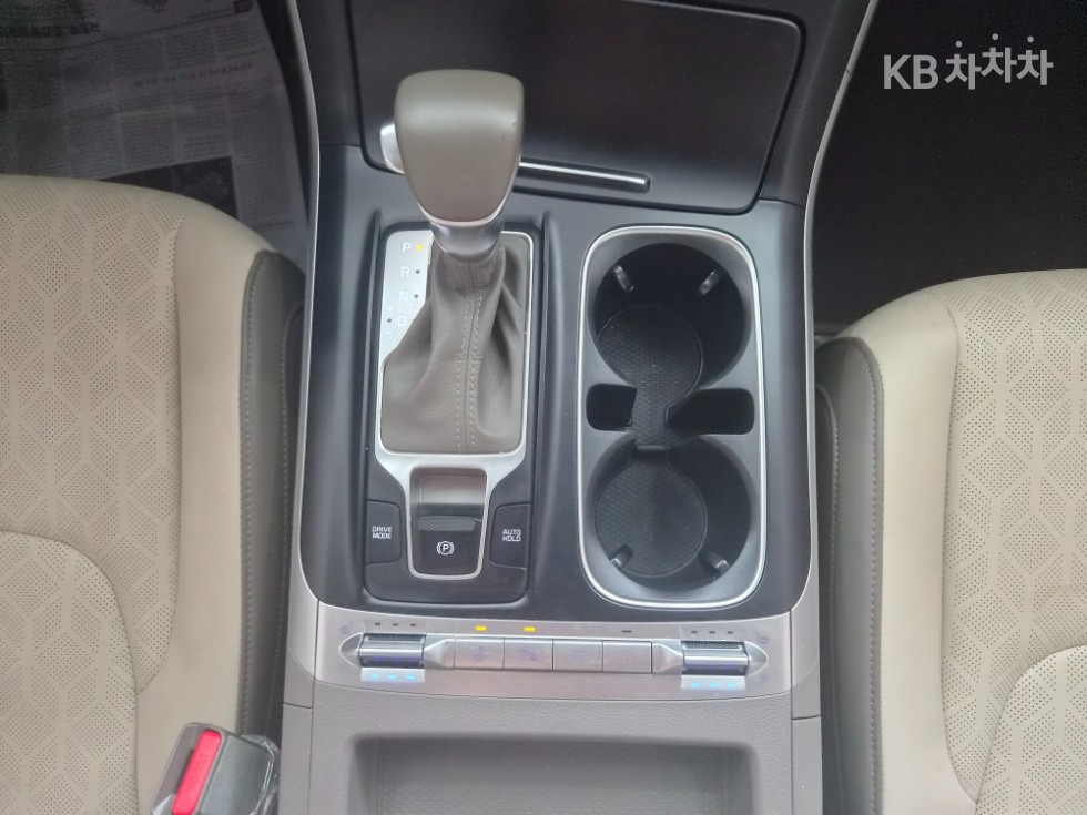Kia Carnival — miniaturë 10