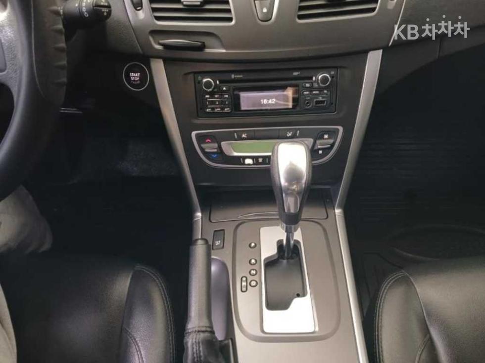 Renault SM5 — miniaturë 15