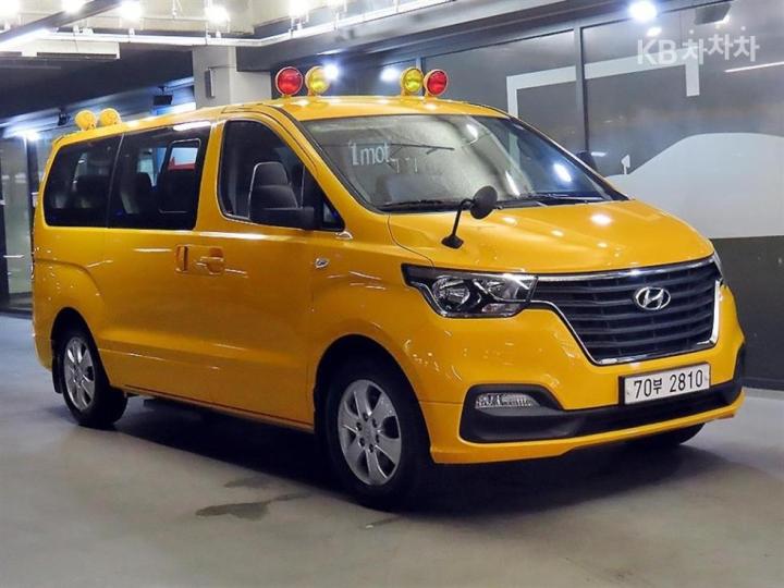 Hyundai Starex lpi  15  seats — foto 1