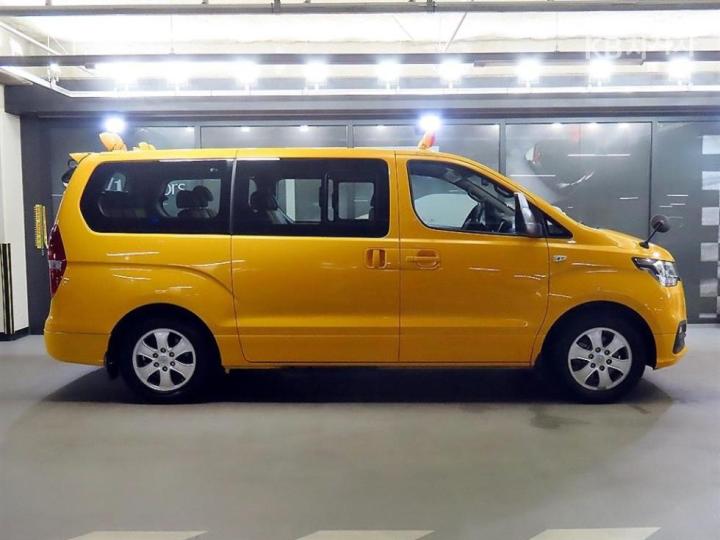 Hyundai Starex — miniaturë 3