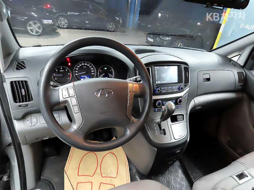 Hyundai Starex — miniaturë 5