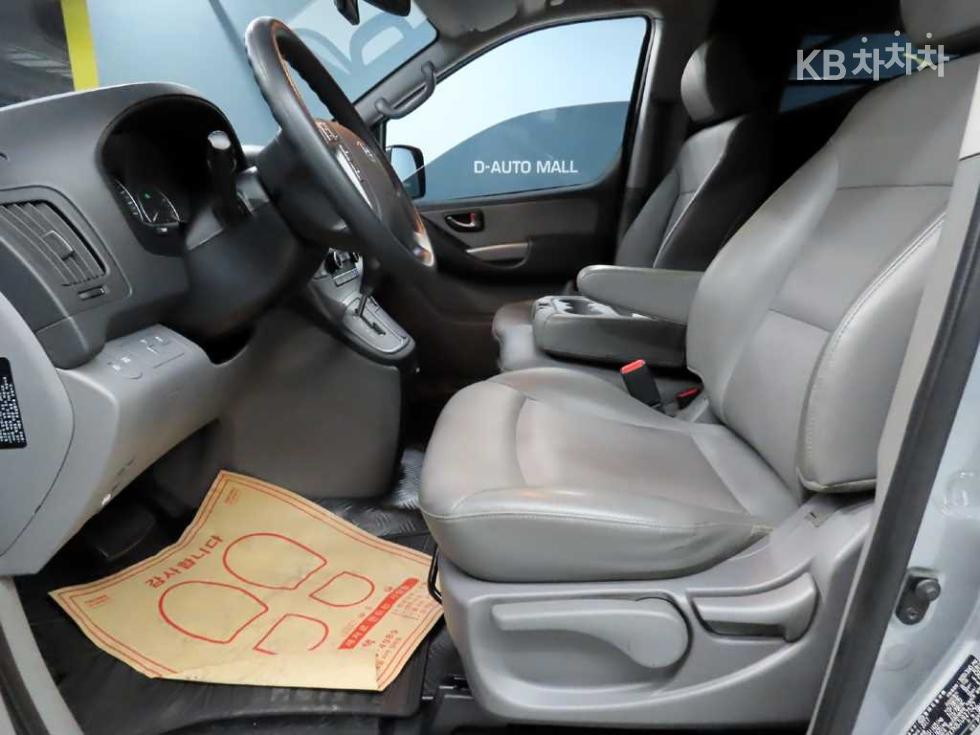 Hyundai Starex — miniaturë 6