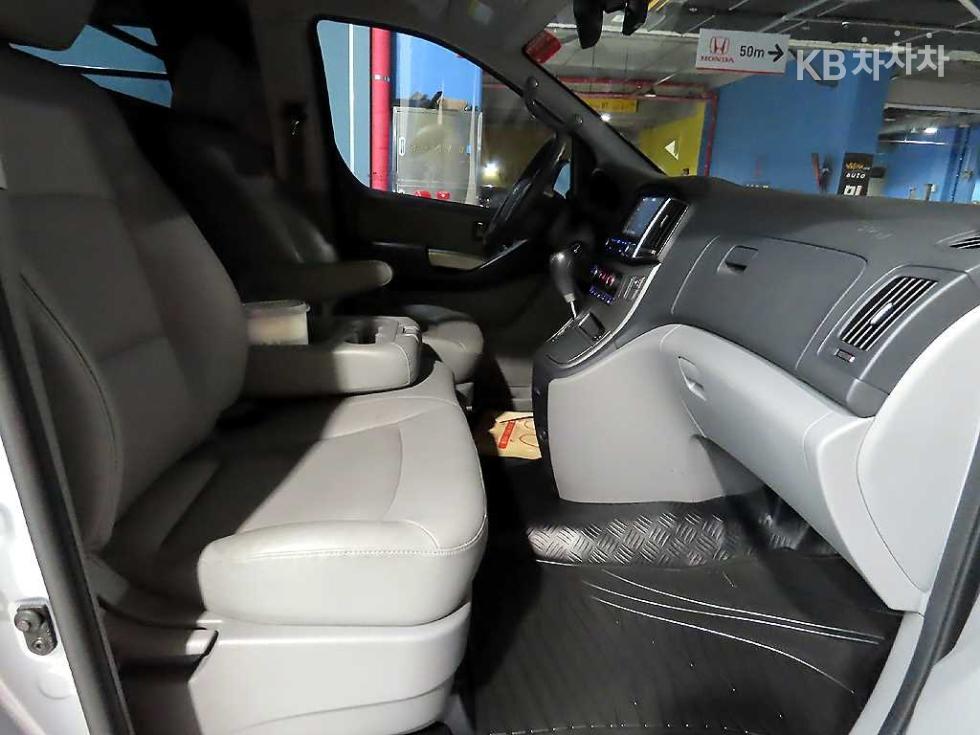 Hyundai Starex — miniaturë 8