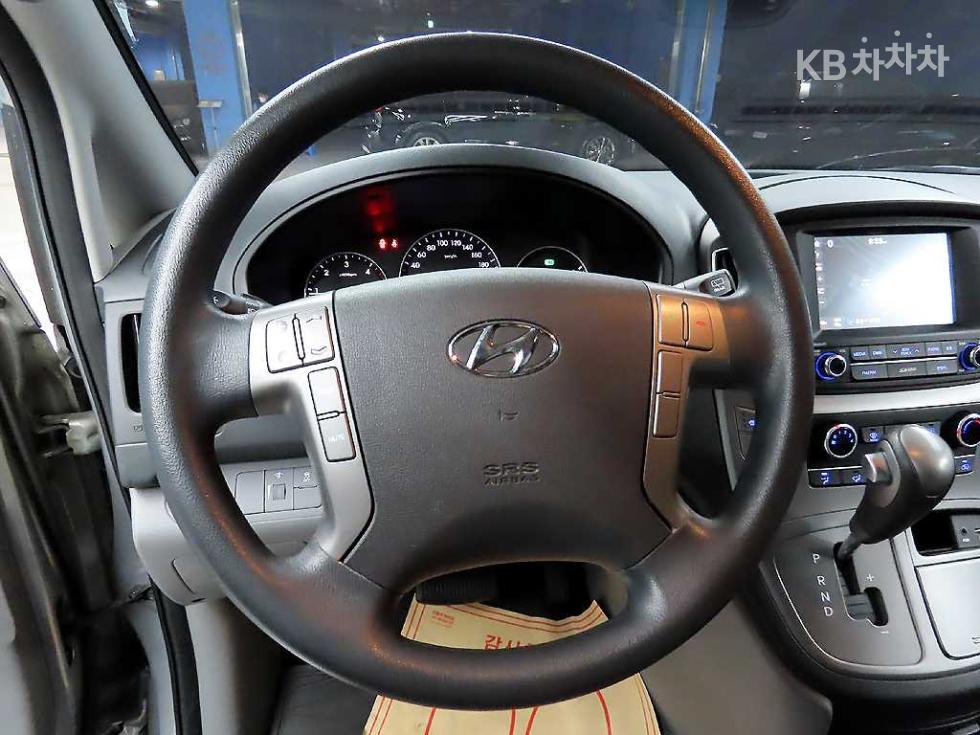 Hyundai Starex — miniaturë 10