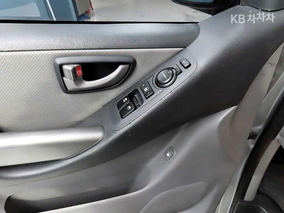Hyundai Starex — miniaturë 14