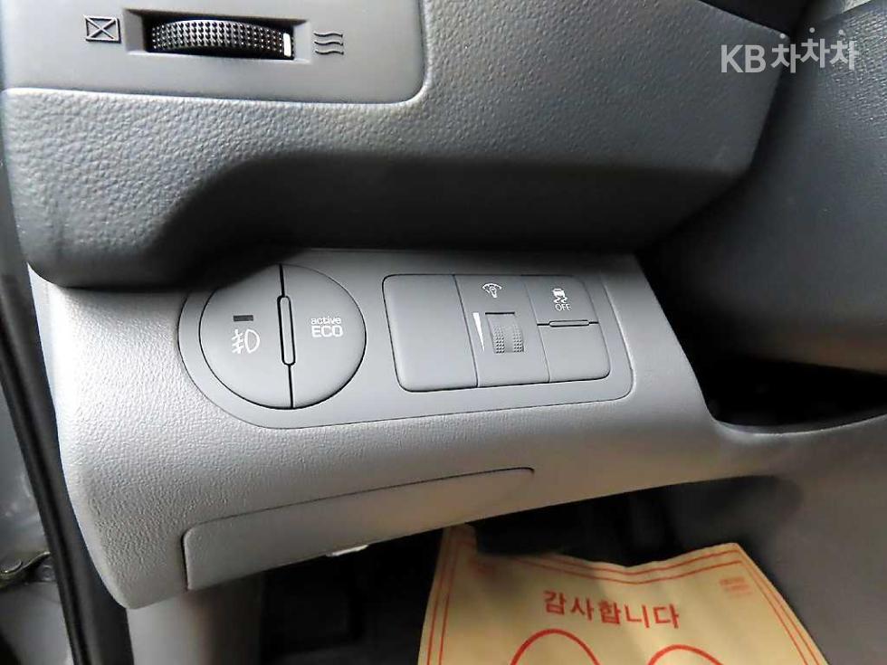 Hyundai Starex — miniaturë 15