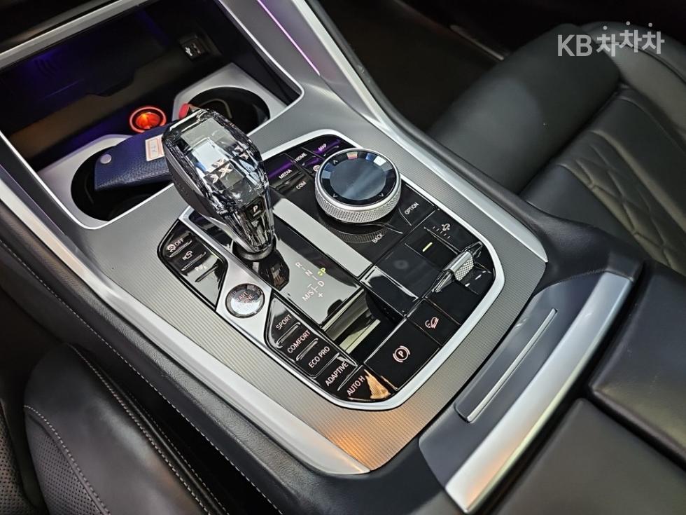 BMW X6, 2023, фотография 8