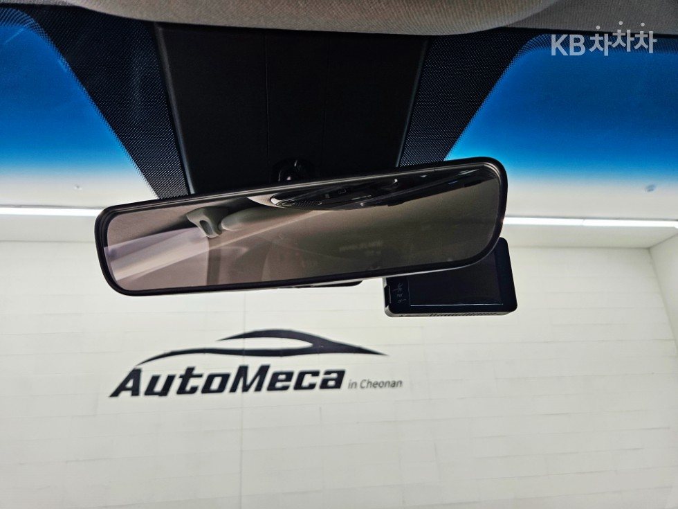 Hyundai Staria — miniaturë 7