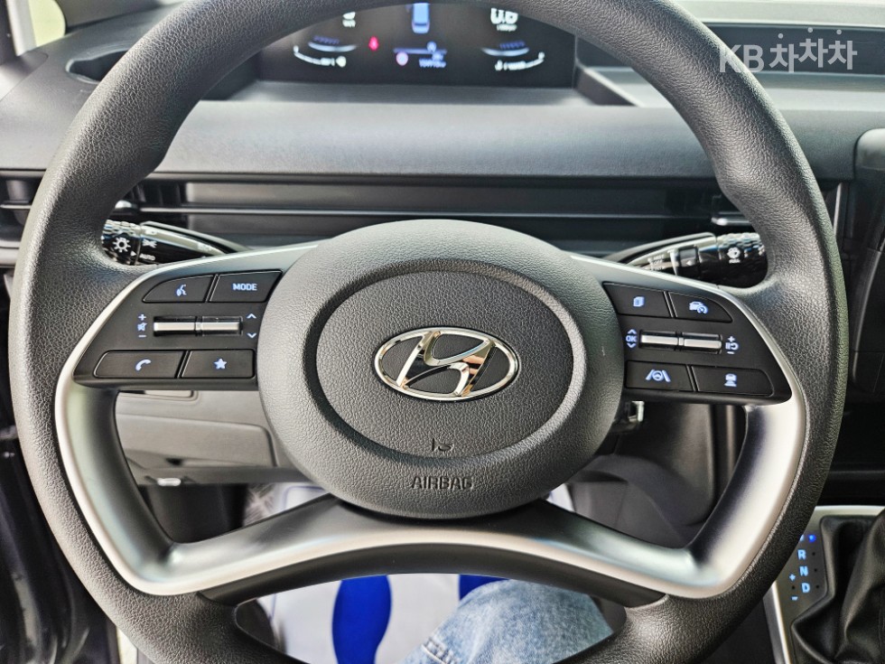 Hyundai Staria — miniaturë 9