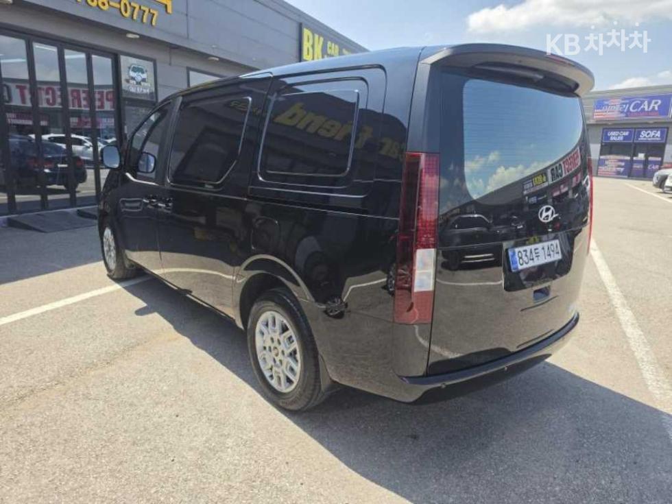Hyundai Staria — miniaturë 4