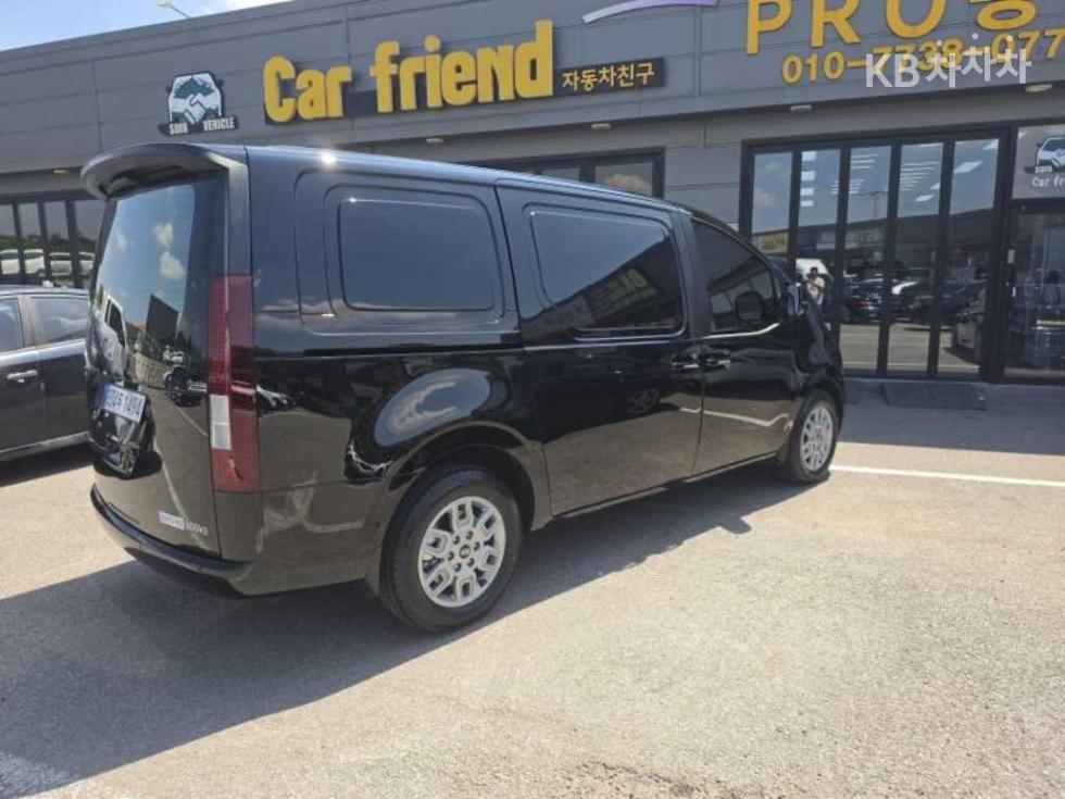 Hyundai Staria — miniaturë 6