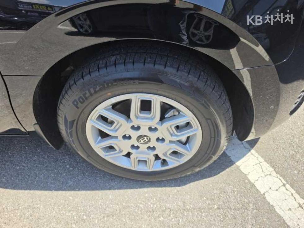 Hyundai Staria — miniaturë 12