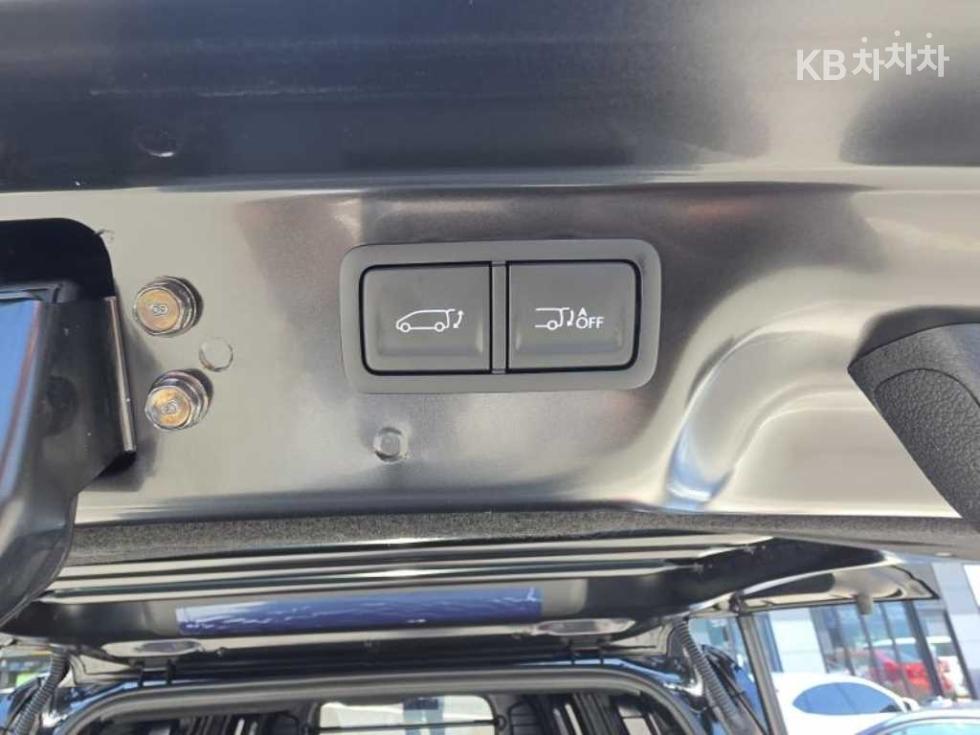 Hyundai Staria — miniaturë 16