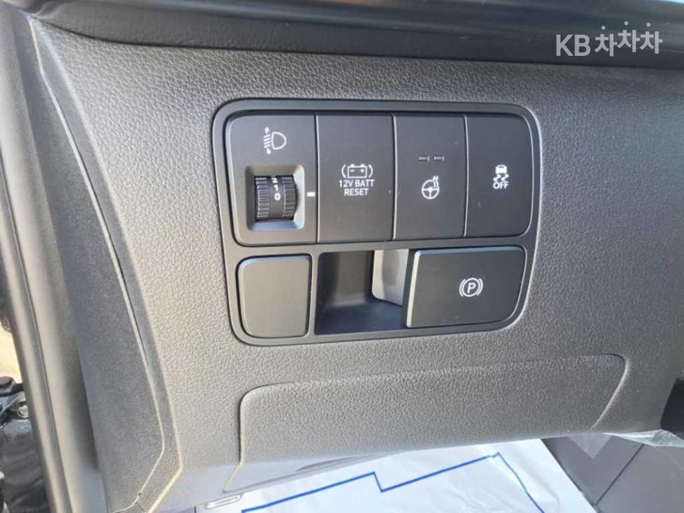 Hyundai Staria — miniaturë 17