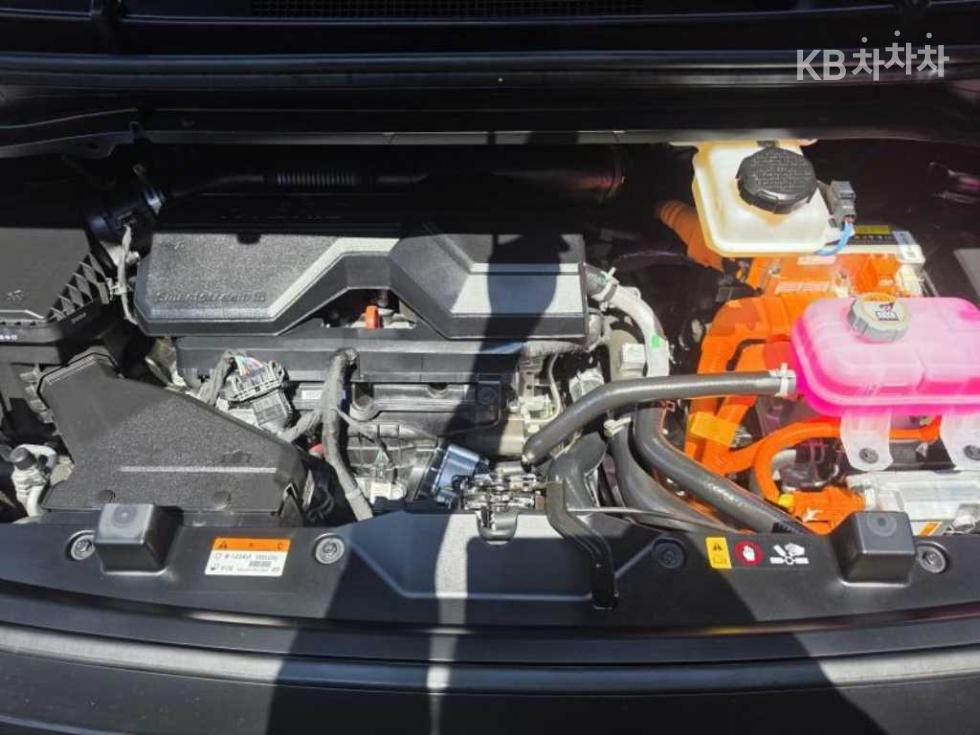 Hyundai Staria — miniaturë 19