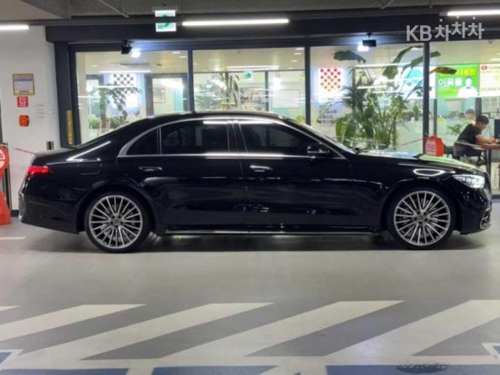 Mercedes-Benz S-klasse — miniaturë 4