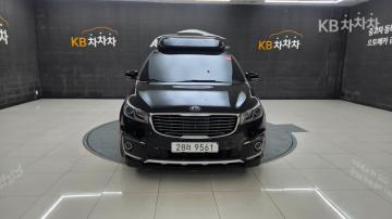 Kia Carnival 9인승 2.2 디젤 하이리무진 — foto 1