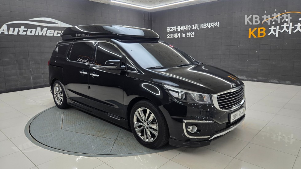 Kia Carnival — miniaturë 4
