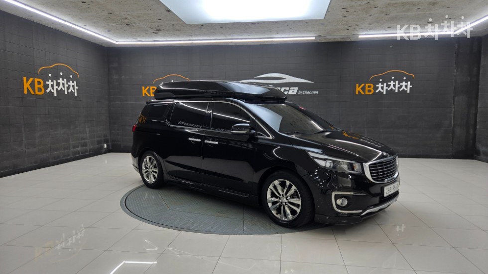 Kia Carnival — miniaturë 10