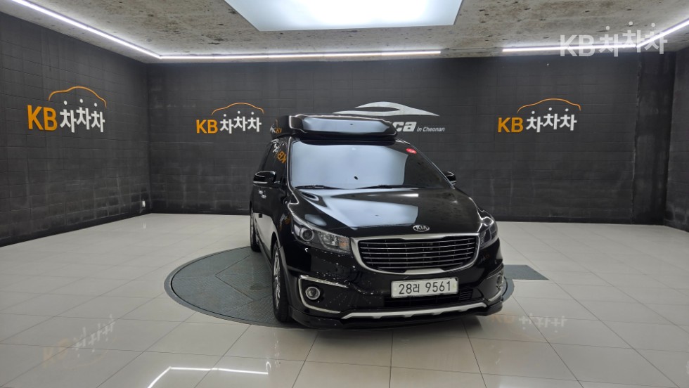 Kia Carnival — miniaturë 11
