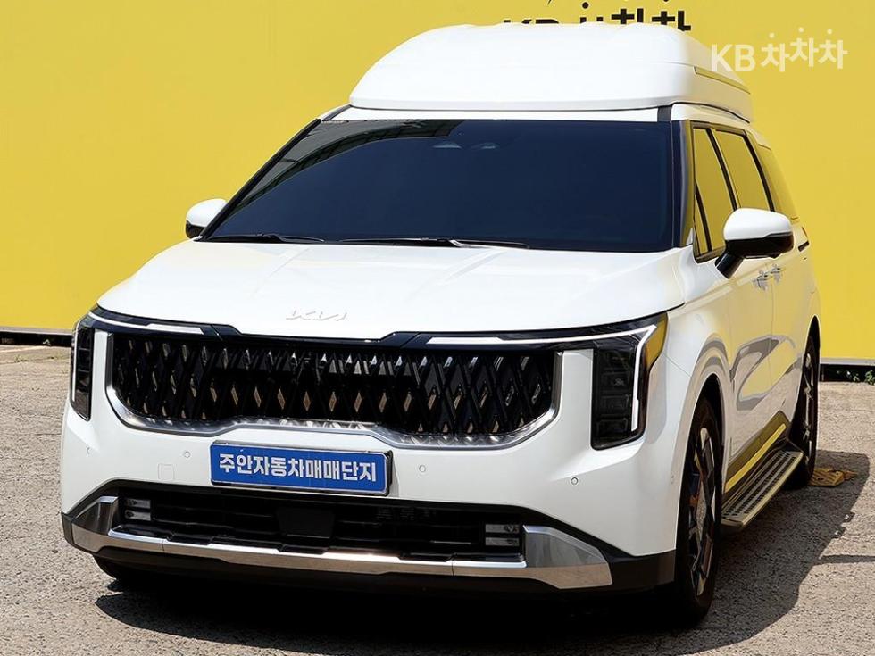 Kia Carnival — miniaturë 2