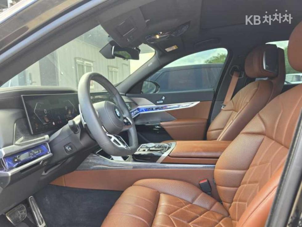 BMW 7er, 2024, фотография 5