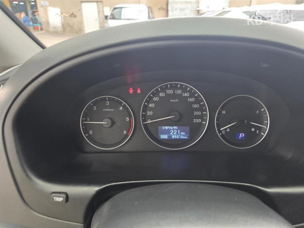 Hyundai Starex — miniaturë 9