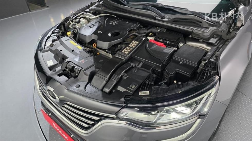 Renault SM6 — miniaturë 5