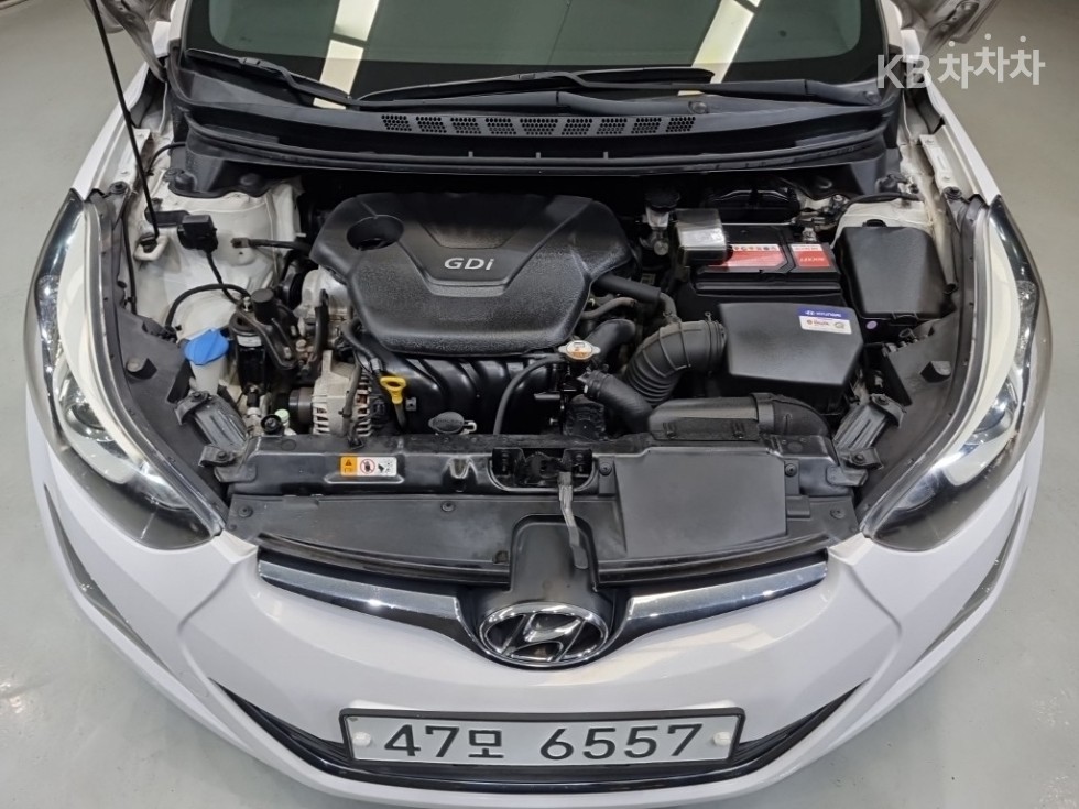 Hyundai Avante — miniaturë 8