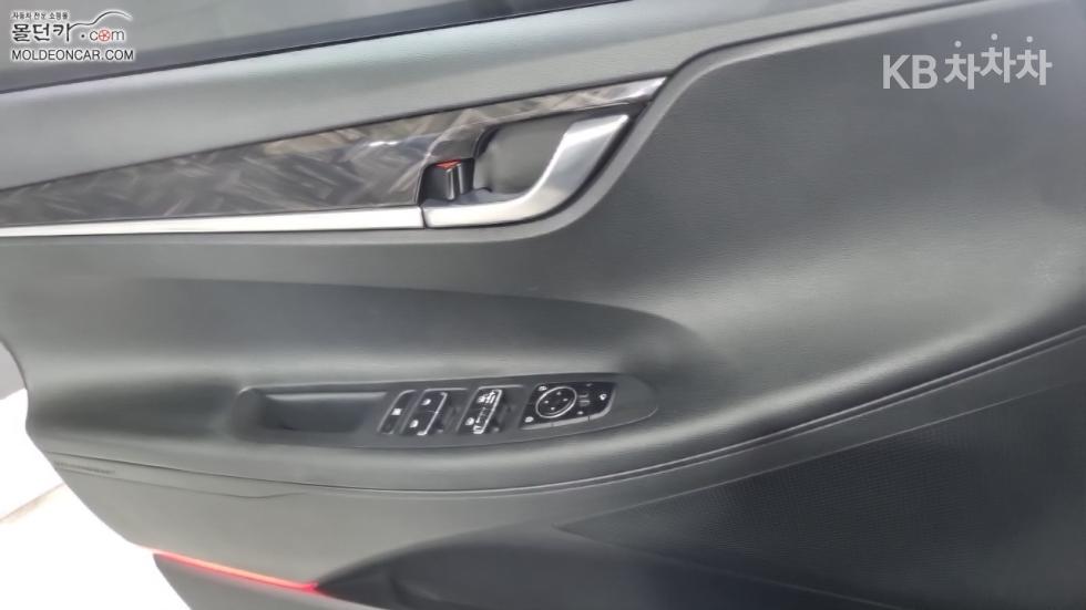 Hyundai Grandeur — miniaturë 17
