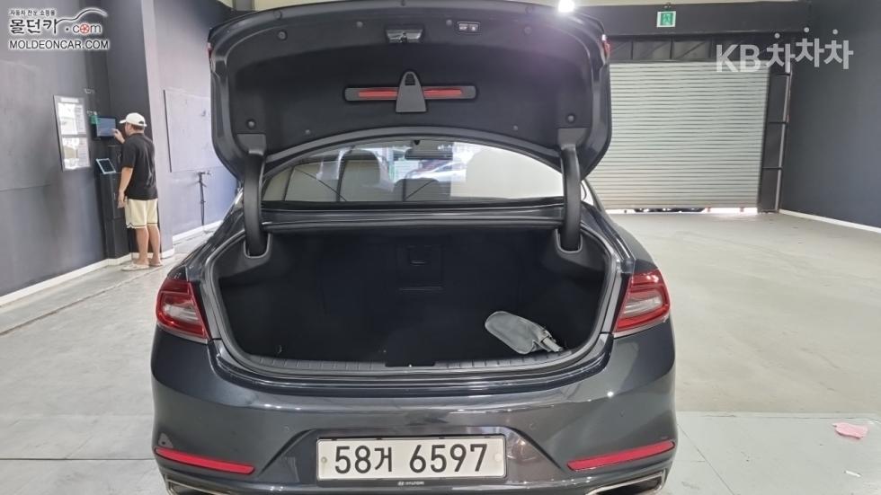 Hyundai Grandeur — miniaturë 18