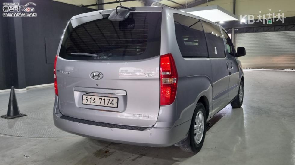 Hyundai Starex — miniaturë 2