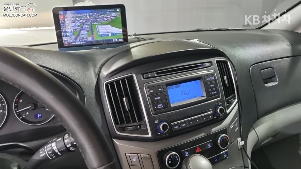 Hyundai Starex — miniaturë 12