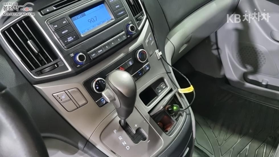 Hyundai Starex — miniaturë 14