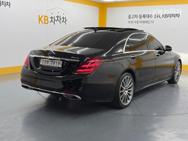 Mercedes-Benz S-klasse — miniaturë 4