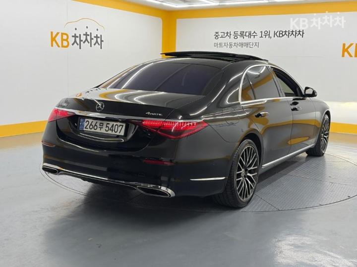 Mercedes-Benz S-klasse — miniaturë 4