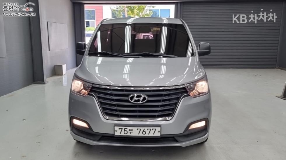 Hyundai Starex — miniaturë 3