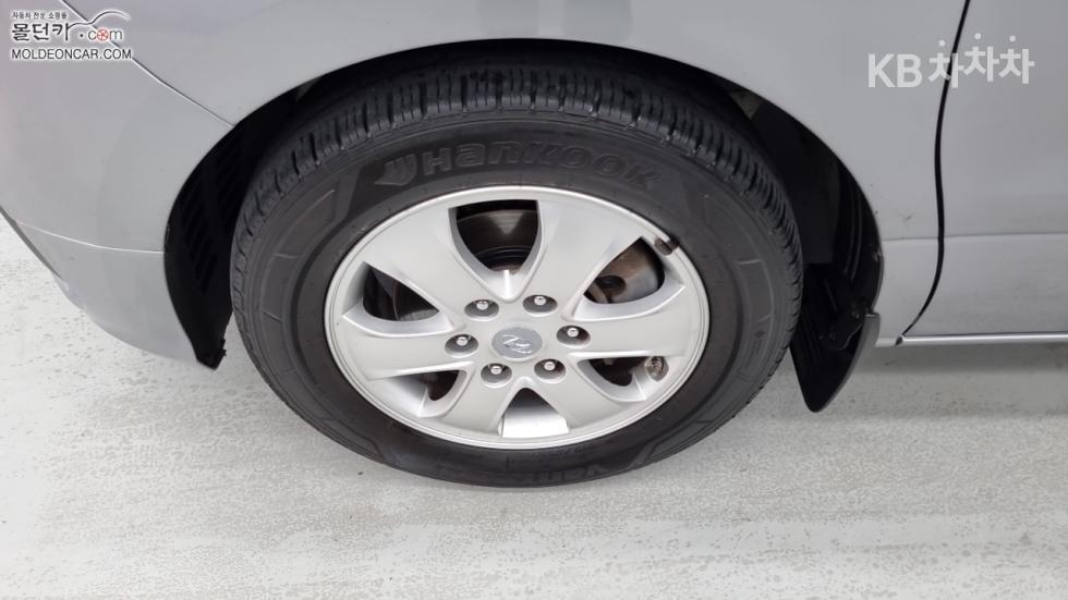 Hyundai Starex — miniaturë 6