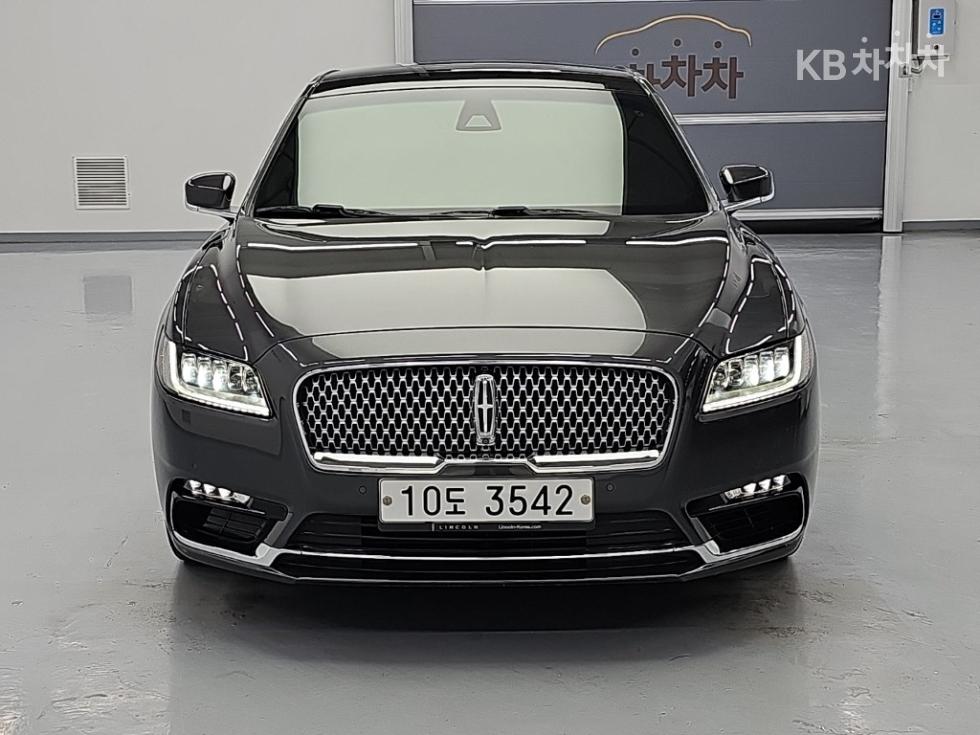 Lincoln Continental — miniaturë 2