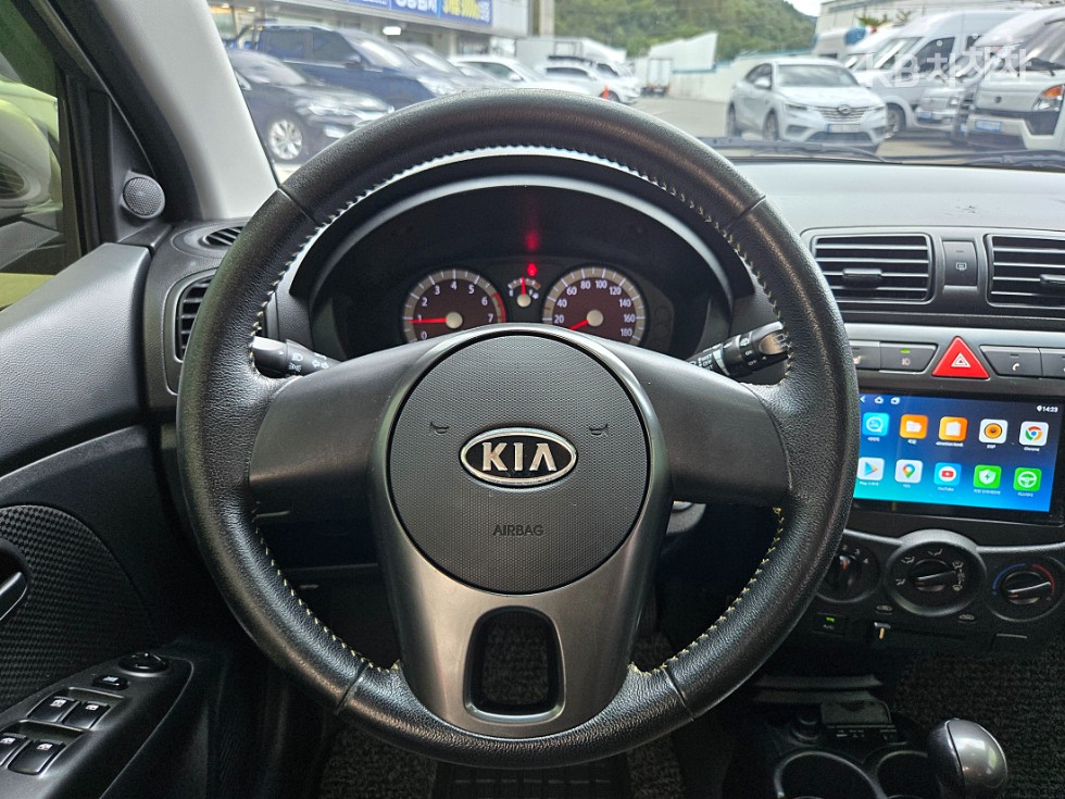Kia Morning — miniaturë 9