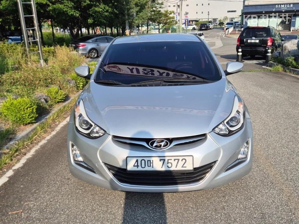 Hyundai Avante — miniaturë 2