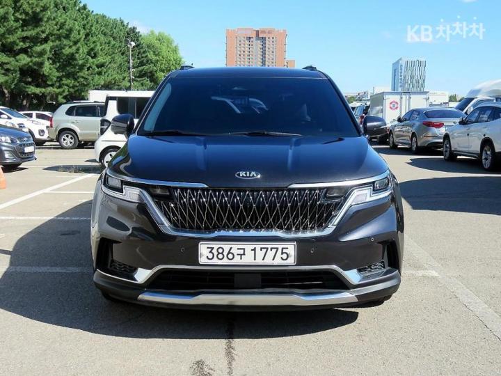 Kia Carnival D2.2 9인승 노블레스 — foto 1
