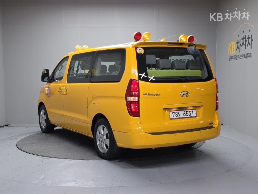 Hyundai Starex — miniaturë 4