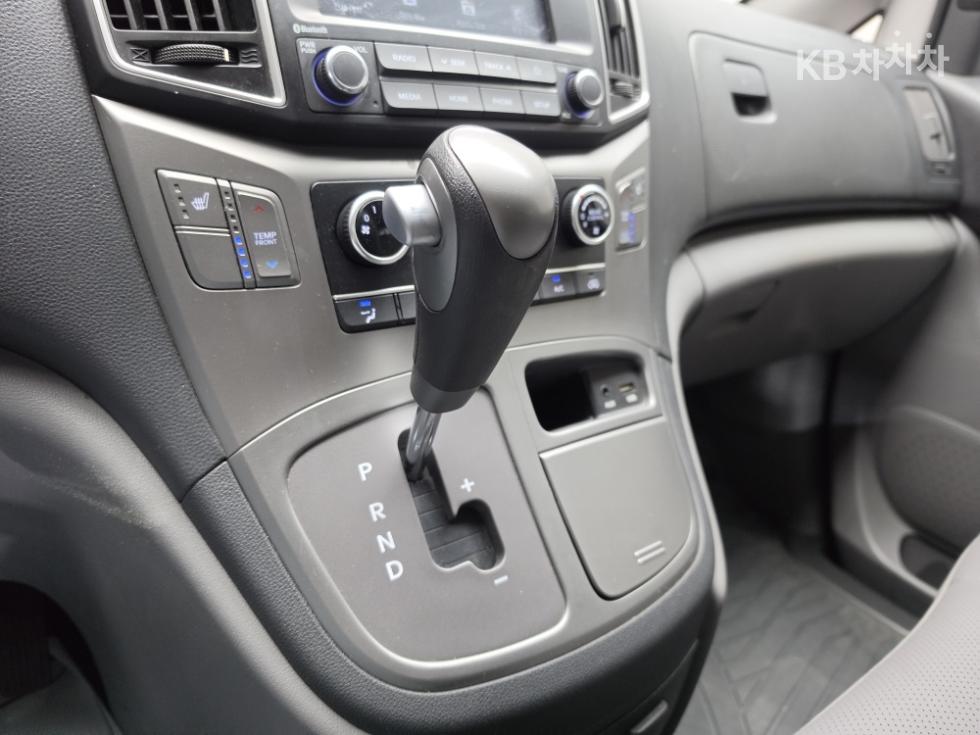 Hyundai Starex — miniaturë 7